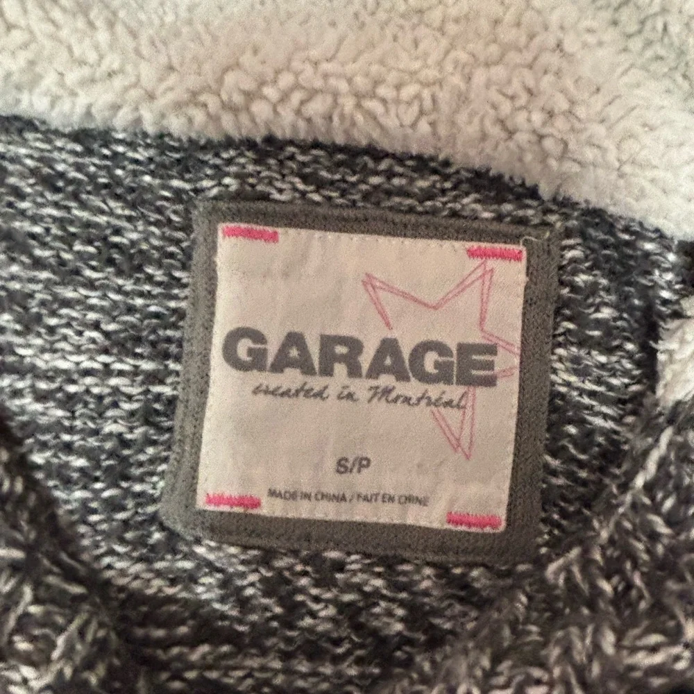 Y2K garage knit sherpa lined sweater​ - Picture 3 of 4